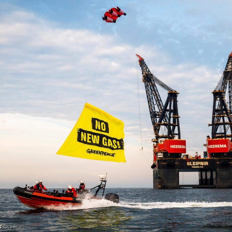 Soutenez Greenpeace et nos actions à travers le monde. Photo : Chris Grodotzki